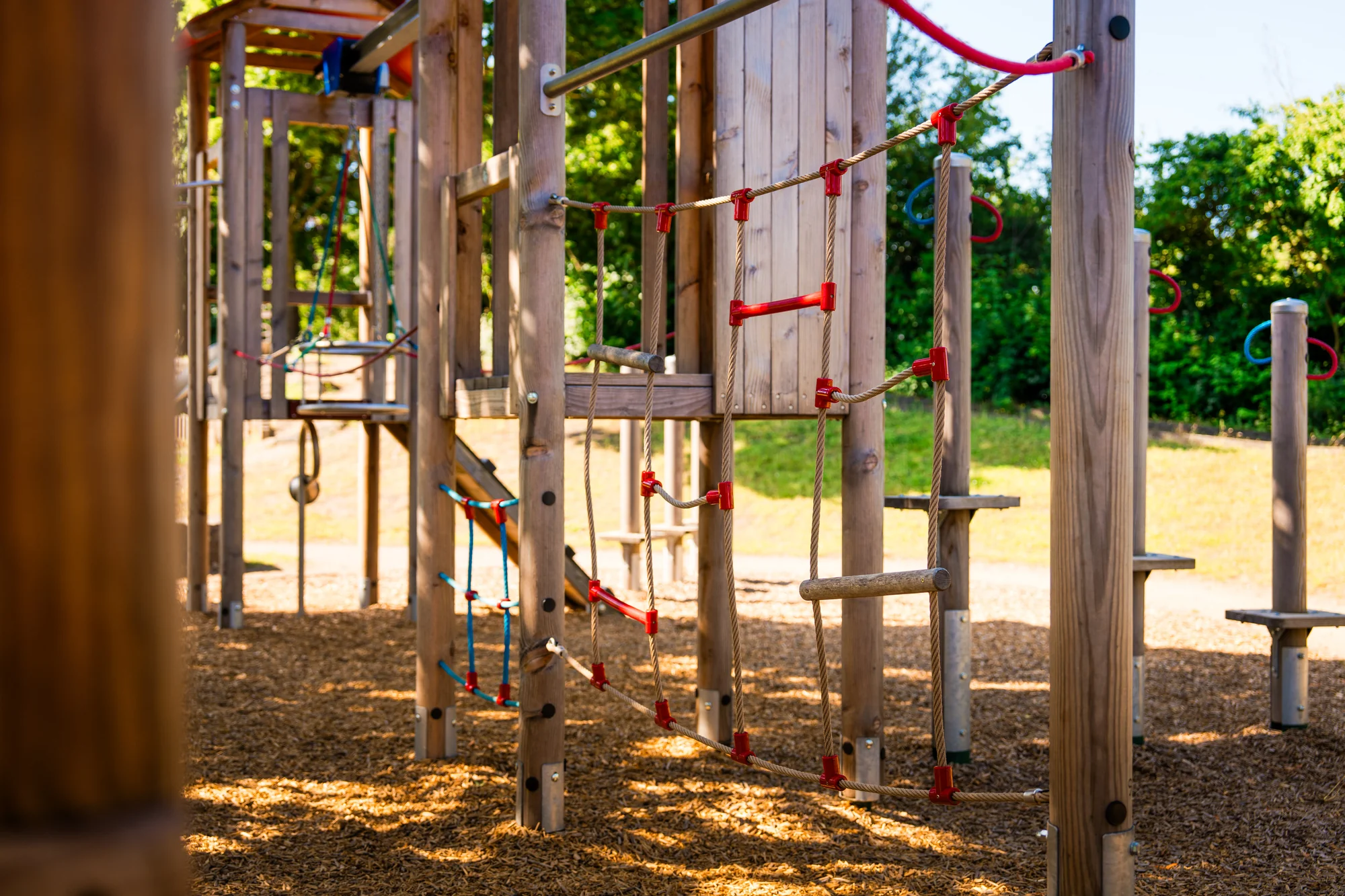 lage-spielplatz-klettergeruest